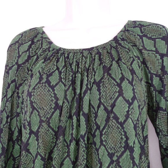 Michael Michael Kors Green Snake Print Knit Top Women Size P 3/4 Sleeve Pullover - Picture 2 of 11